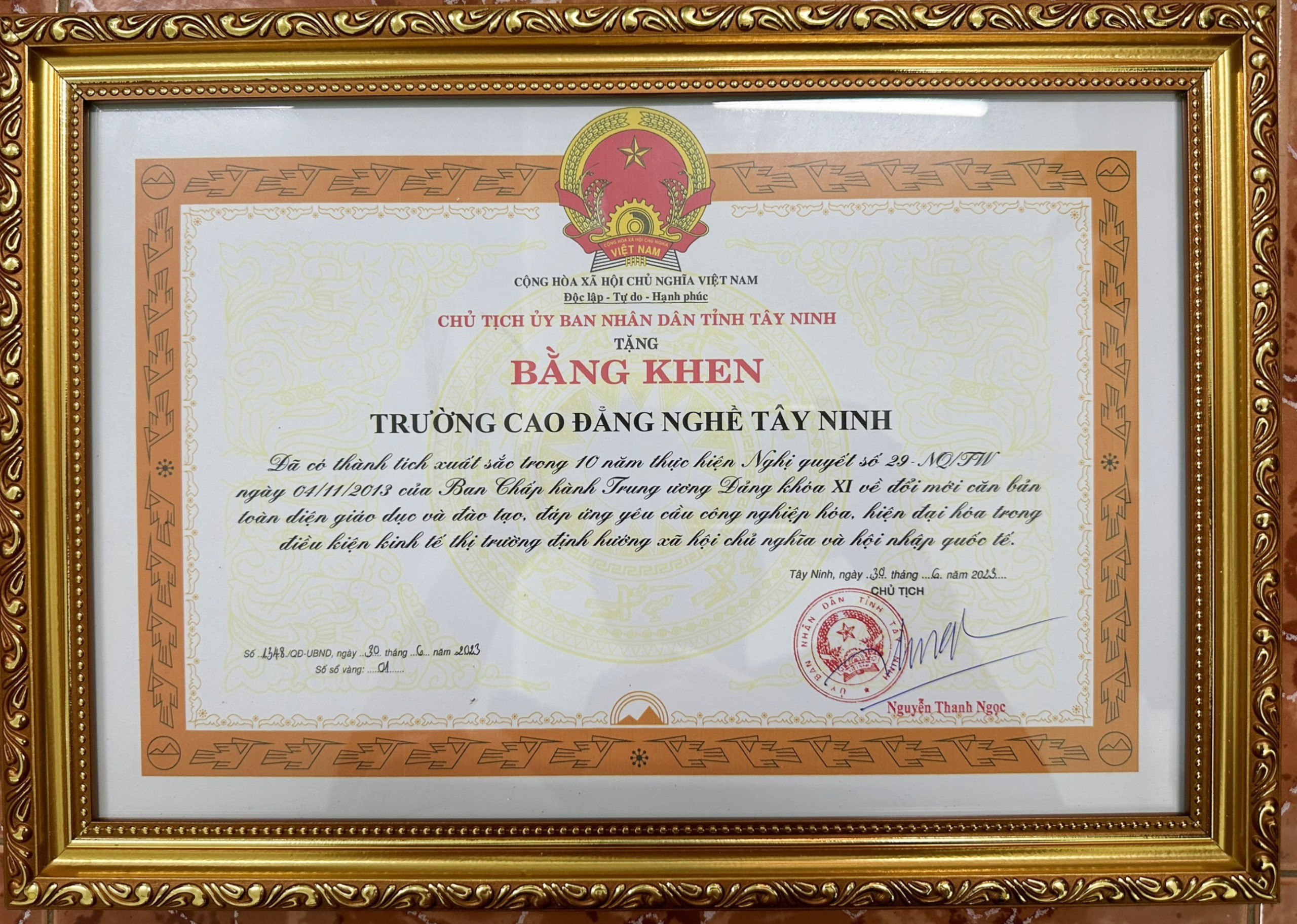 Trường Cao đẳng nghề Tây Ninh nhận Bằng khen của Chủ tịch Uỷ ban nhân dân Tỉnh Tây Ninh